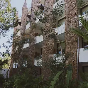 Hotel Jade